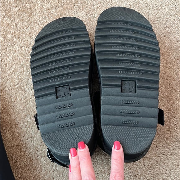 Dr. Martens Voss Quad Platform Sandals - Picture 11 of 13